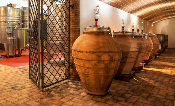 Ship wine from Tenuta Casteani to your door!